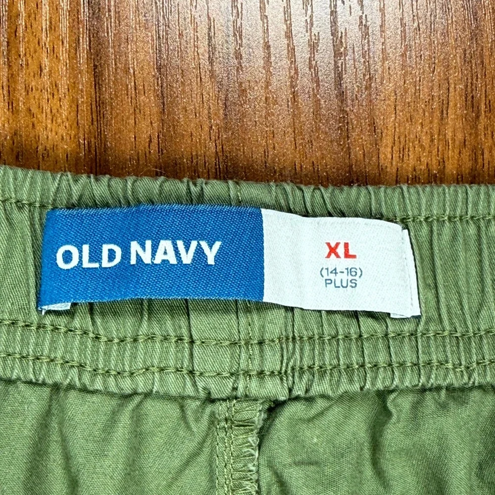 Old Navy Boys XL 14-16 Plus Sage Green Cotton Pull On Elastic Waist Shorts